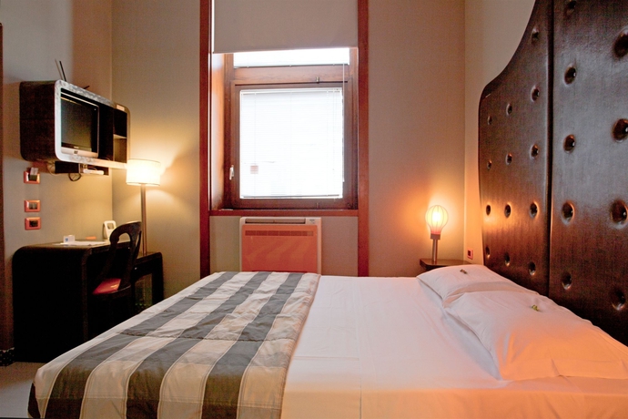 Imagen de la habitación del Hotel Orange, Roma. Foto 7