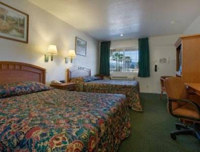 Imagen de la habitación del Hotel Orange Show Inn San Bernardino. Foto 6