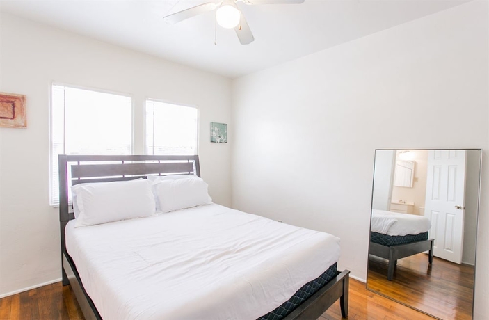 Imagen de la habitación del Hotel Orange Tree Cottages Downtown. Foto 5