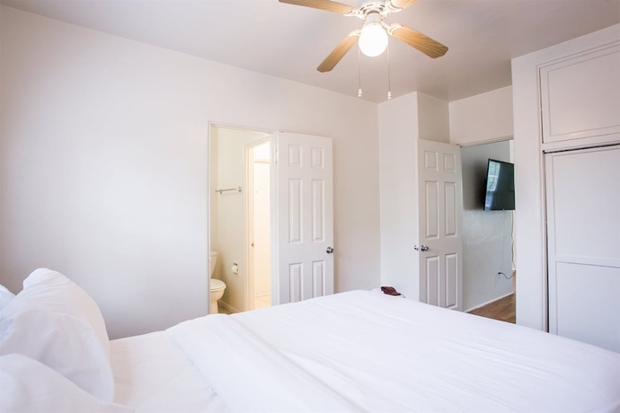Imagen de la habitación del Hotel Orange Tree Cottages Downtown. Foto 12