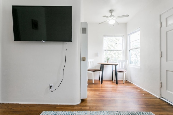 Imagen de la habitación del Hotel Orange Tree Cottages Downtown. Foto 14
