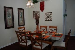 Imagen de la habitación del Hotel Orange Tree. Foto 5