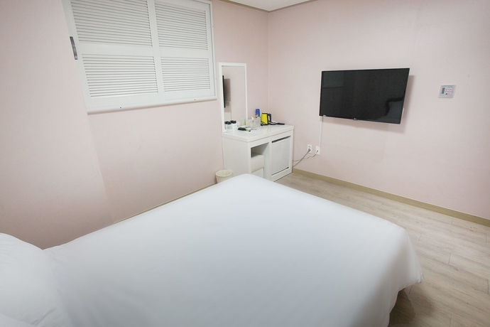 Imagen de la habitación del Hotel Orange Tree Hotel and Cafe. Foto 15