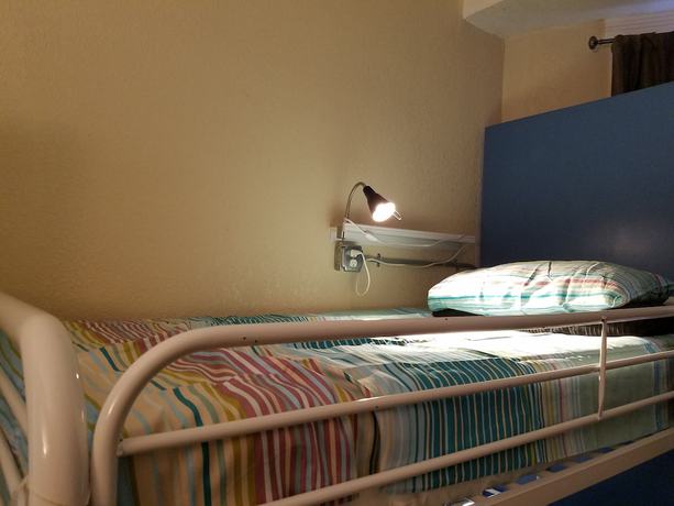 Imagen de la habitación del Hotel Orange Village Hostel. Foto 11