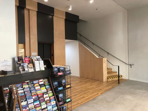 Imagen de los interiores del Hotel Orange Village Hostel. Foto 17