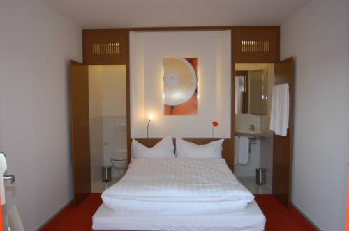 Imagen de la habitación del Hotel Orange Wings Wiener Neustadt. Foto 11