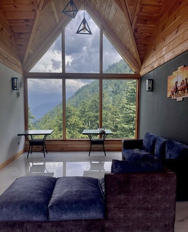 Imagen general del Hotel Orangeloft Shogran. Foto 2