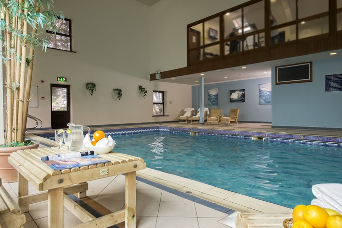Imagen de la piscina del Hotel Oranmore Lodge , Conference and Leisure Centre. Foto 19