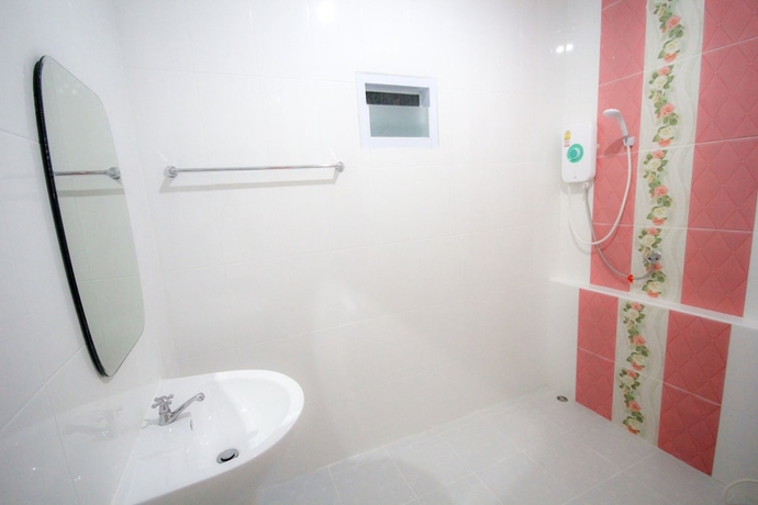 Imagen de la habitación del Hotel Orapan Place. Foto 6