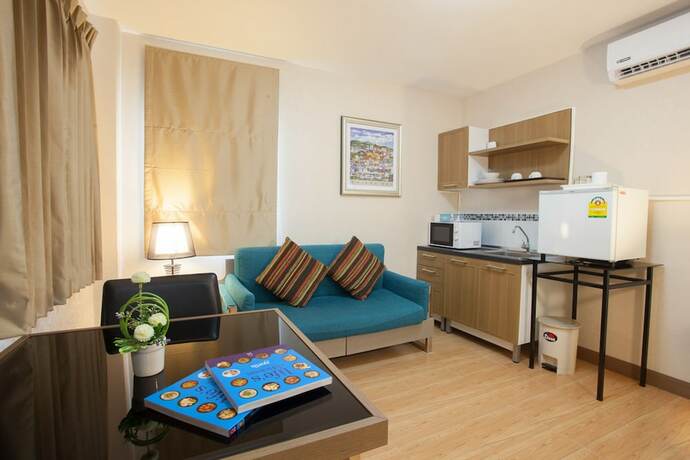 Imagen de la habitación del Hotel Orawan Suites. Foto 23