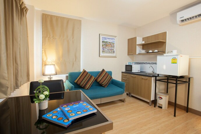 Imagen de la habitación del Hotel Orawan Suites. Foto 24