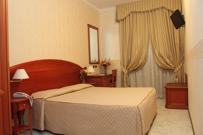 Imagen de la habitación del Hotel Orazia. Foto 4