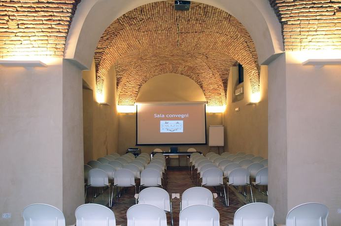 Imagen de los interiores del Hotel Orazio. Foto 18