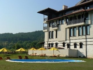 Imagen de la piscina del Hotel Orbel. Foto 12