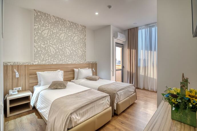 Imagen de la habitación del Hotel Orbeli Yerevan. Foto 14
