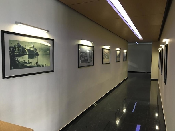 Imagen del bar/restaurante del Hotel Orbi Luxury Apartments. Foto 2