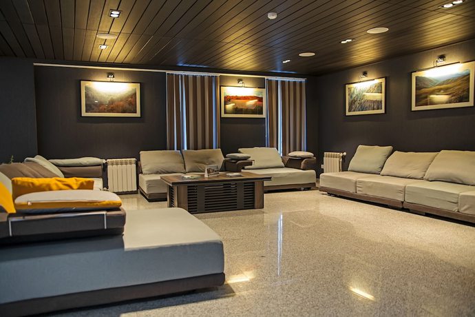 Imagen de los interiores del Hotel Orbi Palace and Suites. Foto 17