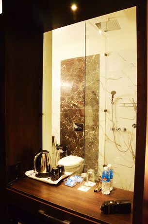 Imagen de la habitación del Hotel Orbion. Foto 12