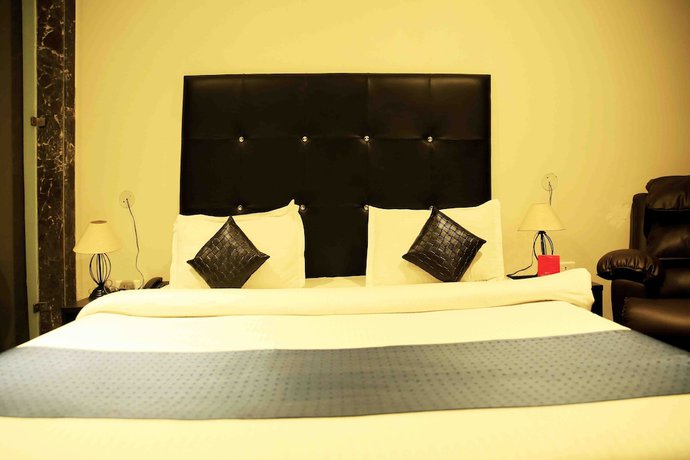 Imagen de la habitación del Hotel Orbion. Foto 13