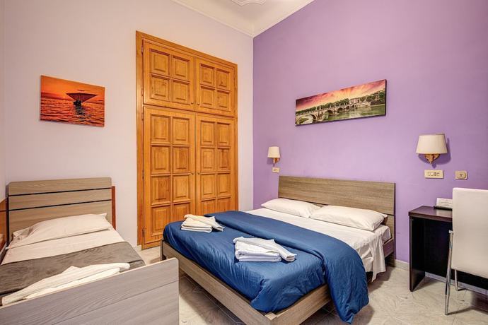 Imagen de la habitación del Hotel Orbis. Foto 3