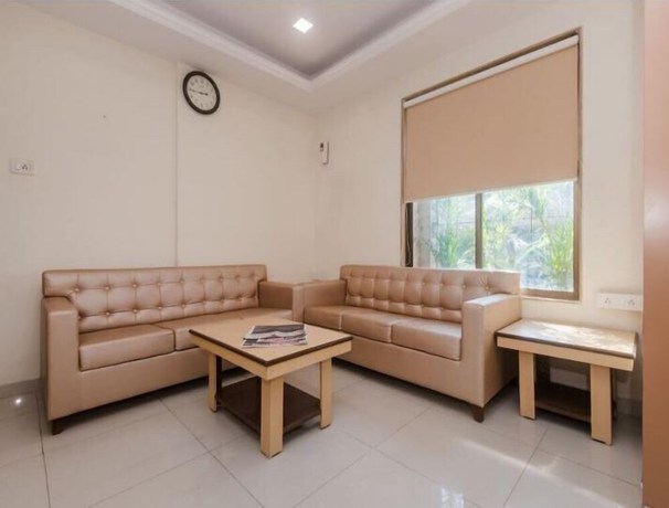 Imagen de los interiores del Hotel Orbit Inn. Foto 11