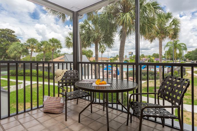 Imagen de la habitación del Hotel Orbit One Vacation Villas. Foto 9