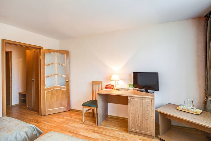 Imagen de la habitación del Hotel Orbita. Foto 13