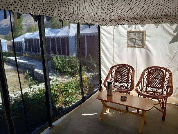 Imagen de los interiores del Hotel Orchard Land. Foto 14