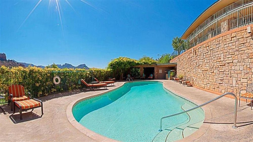 Imagen de la piscina del Hotel Orchards Inn. Foto 15