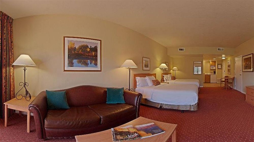 Imagen de los interiores del Hotel Orchards Inn. Foto 14
