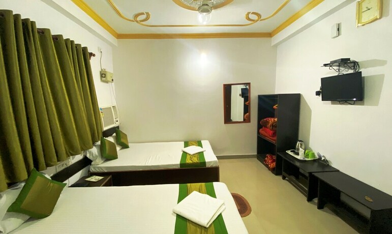 Imagen de la habitación del Hotel Orchid Bodhgaya. Foto 7