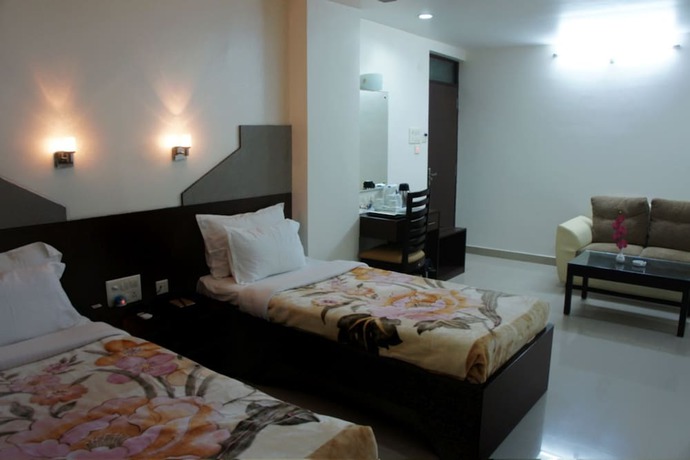 Imagen de la habitación del Hotel Orchid Business Luxury. Foto 8