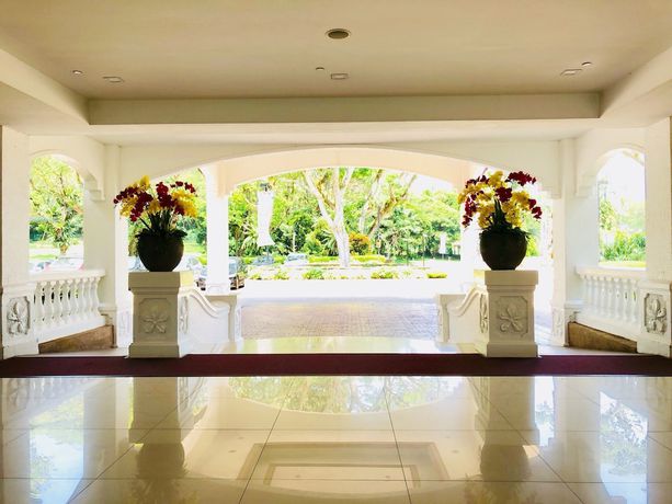 Imagen de los interiores del Hotel Orchid Country Club. Foto 14