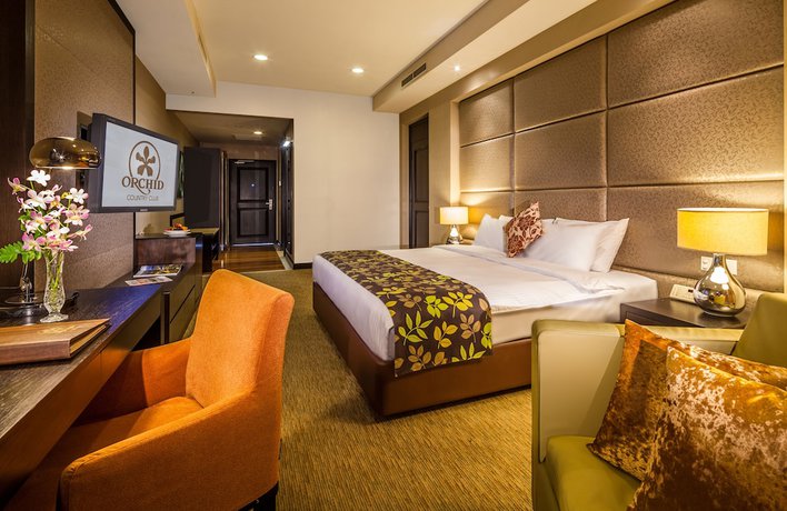 Imagen de la habitación del Hotel Orchid Country Club. Foto 5