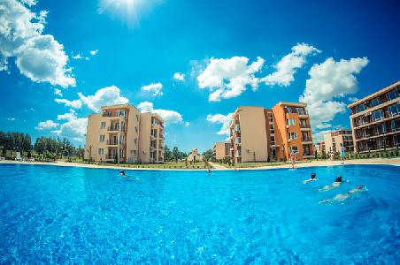 Imagen de la piscina del Hotel Orchid Fort Garden. Foto 15
