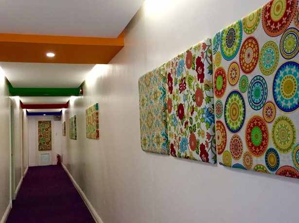 Imagen de los interiores del Hotel Orchid Garden Suites. Foto 13