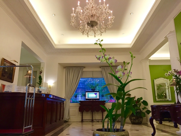 Imagen de los interiores del Hotel Orchid Garden Suites. Foto 15