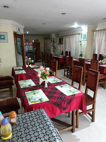 Imagen del bar/restaurante del Hotel Orchid, Guwahati. Foto 7