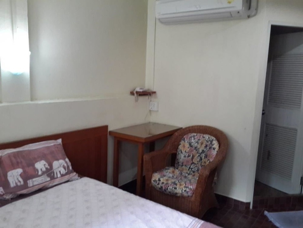 Imagen de la habitación del Hotel Orchid Place. Foto 10