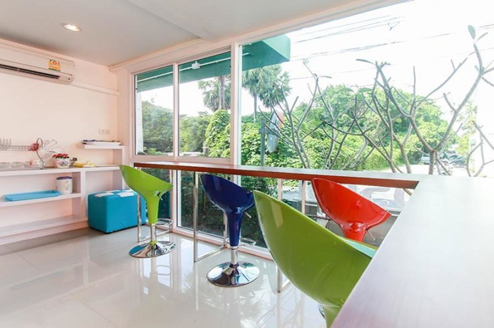 Imagen del bar/restaurante del Hotel Orchid Residence Nakhon Si Thammarat. Foto 3