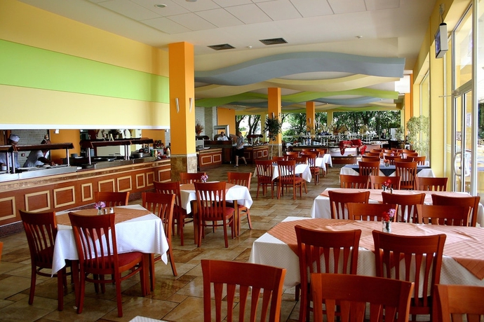 Imagen del bar/restaurante del Hotel Orchidea, Albena. Foto 4