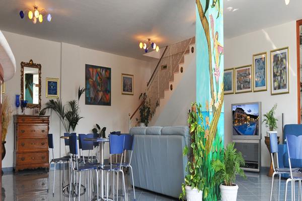 Imagen general del Hotel Orchidea, Peschici. Foto 2