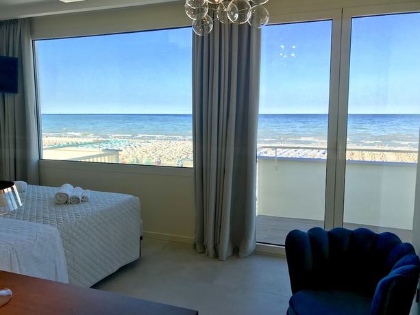Imagen de la habitación del Hotel Orchidea, Pinarella di Cervia. Foto 4