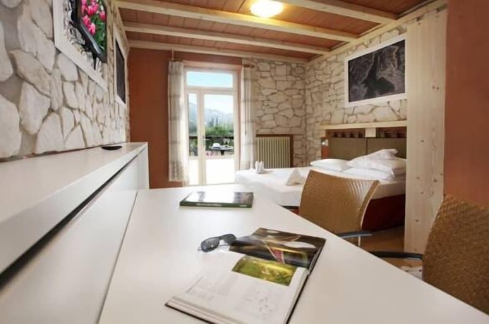 Imagen de la habitación del Hotel Orchidea, Riva del Garda. Foto 9