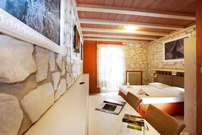 Imagen de la habitación del Hotel Orchidea, Riva del Garda. Foto 12