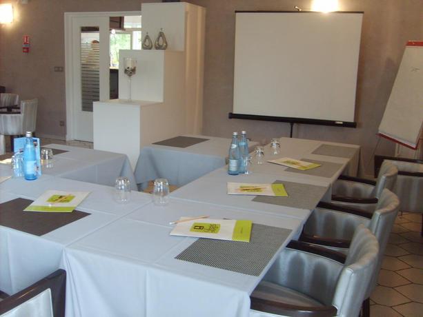 Imagen de los interiores del Hotel Orchidées. Foto 9