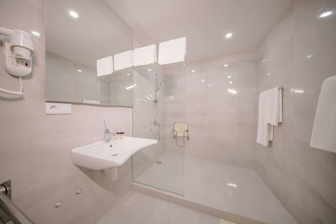 Imagen de la habitación del Hotel Orden. Foto 16