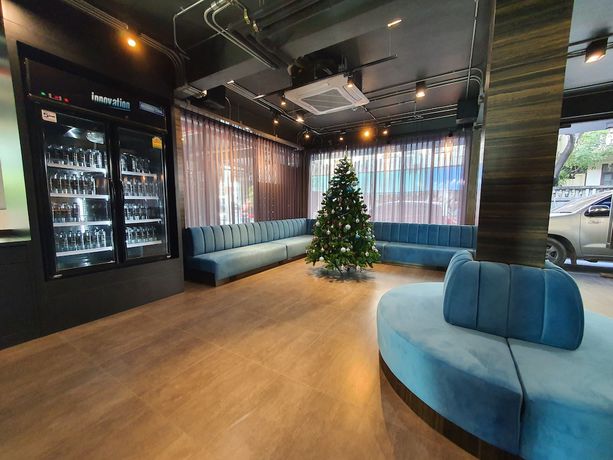 Imagen de los interiores del Hotel Ordinary Bangkok. Foto 18