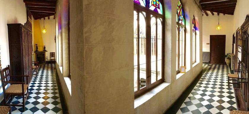 Imagen de los interiores del Hotel Ordoñez Sandoval. Foto 13