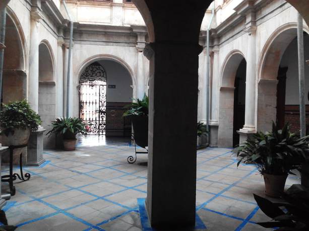 Imagen de los interiores del Hotel Ordoñez Sandoval. Foto 15